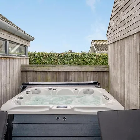Semesterbostad Cozy In Haderslev With Sauna